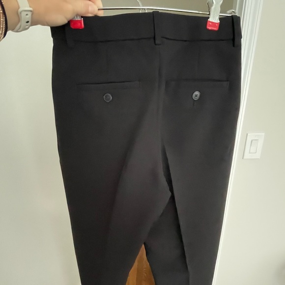 Uniqulo Women’s Airsense Pants (black, XS) - Picture 7 of 10